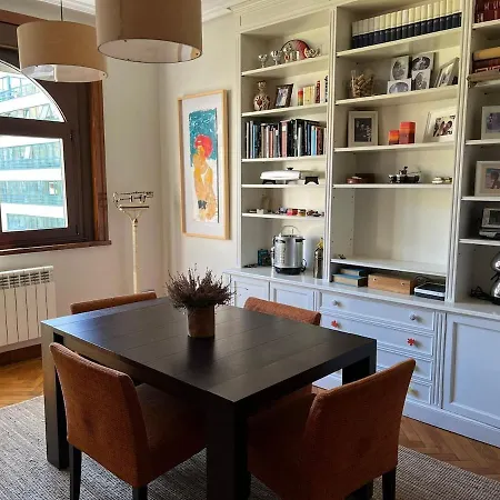 Amplio Y Luminoso Piso En El Centro De 비고