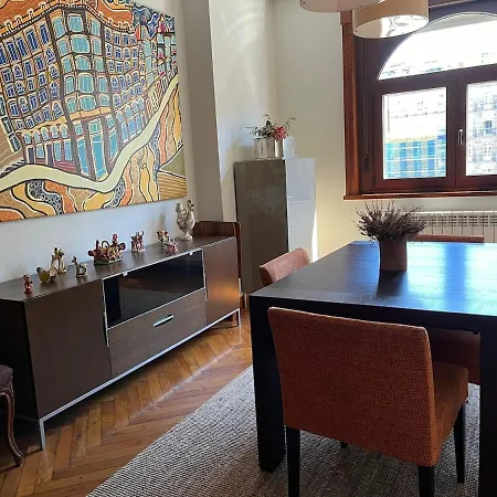 아파트 Amplio Y Luminoso Piso En El Centro De *